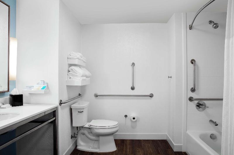 Hilton Garden Inn Mobile Downtown - photo 80