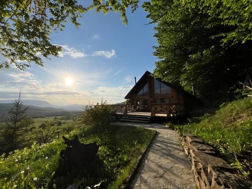 Green Cottage — 4-Star Luxury Hotel in Rasnov, Romania