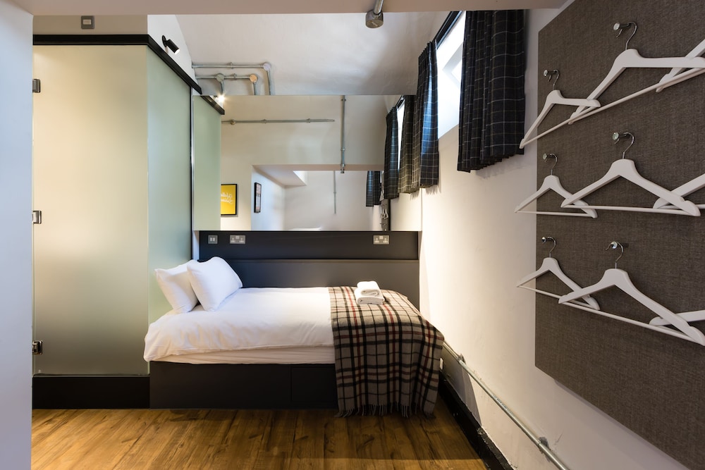 CODE The Court Edinburgh - carbon neutral hotel in Edinburgh