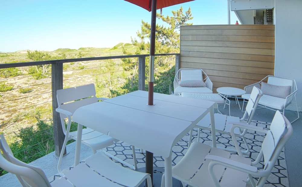 Driftwood Resort - photo 200