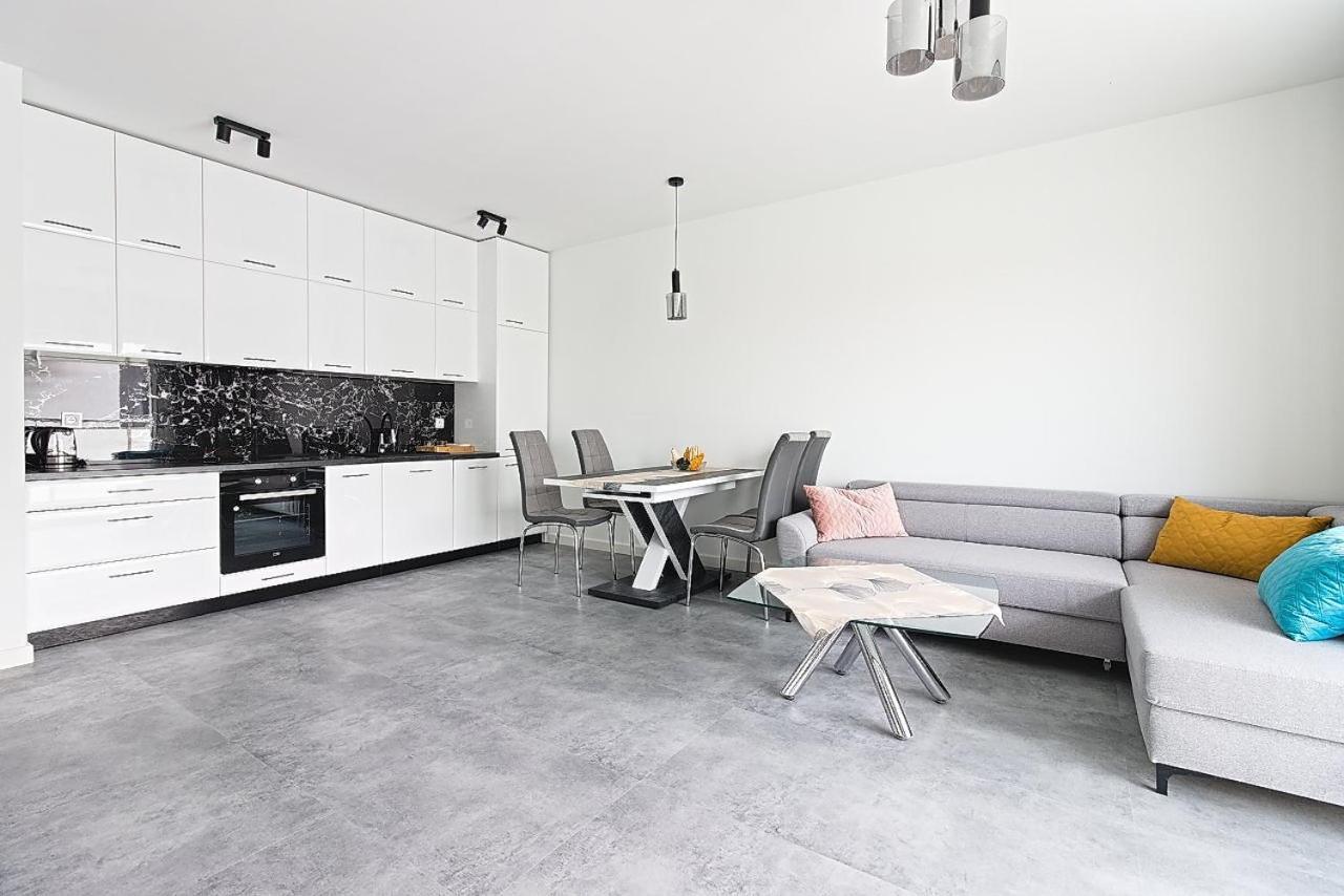 Varsovia Residence Apartament 19 Parking — 4-Star Luxury Hotel in Elblag, Poland