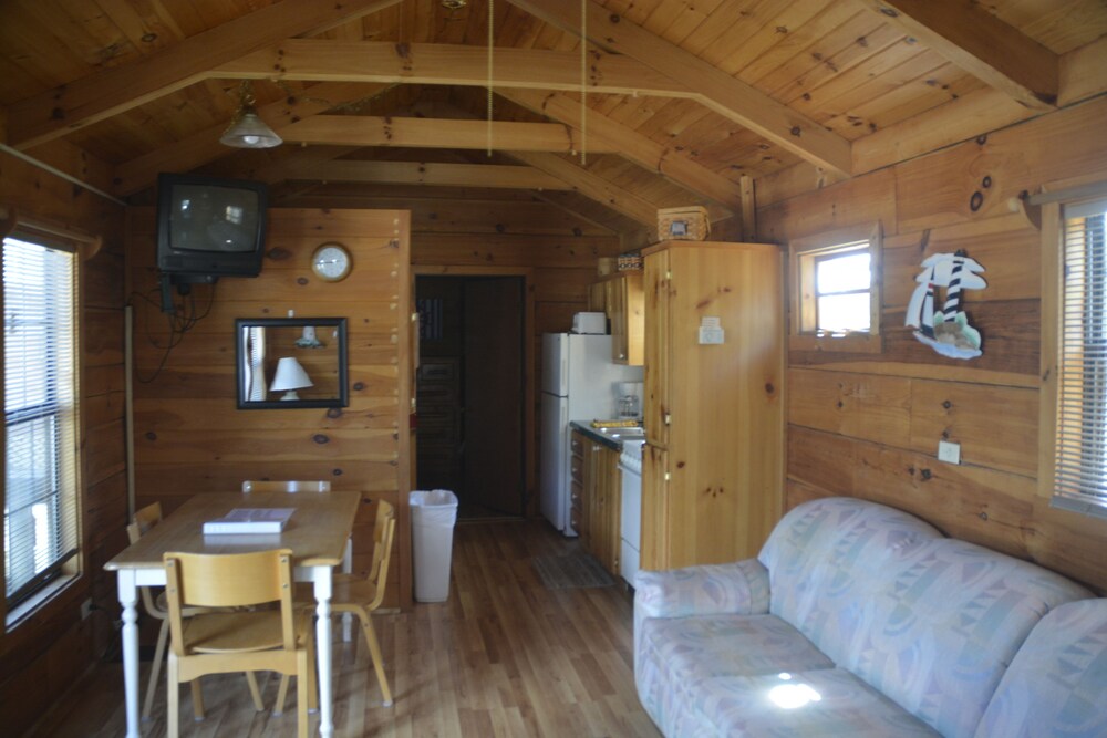 Camp Mack Lodge Marina & RV Resort - photo 26