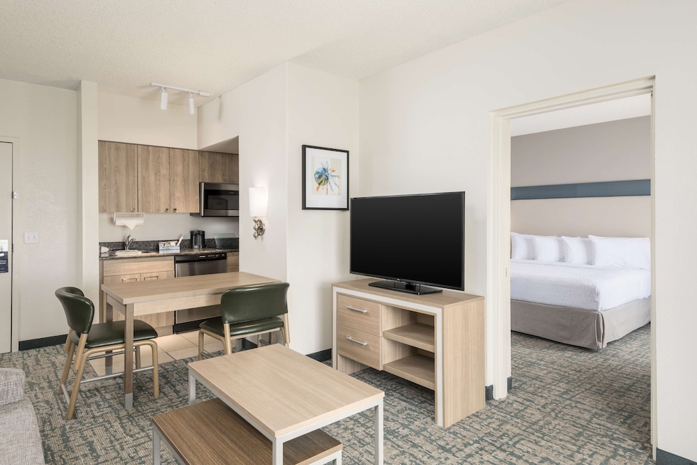 Homewood Suites Miami Airport Blue Lagoon - photo 22