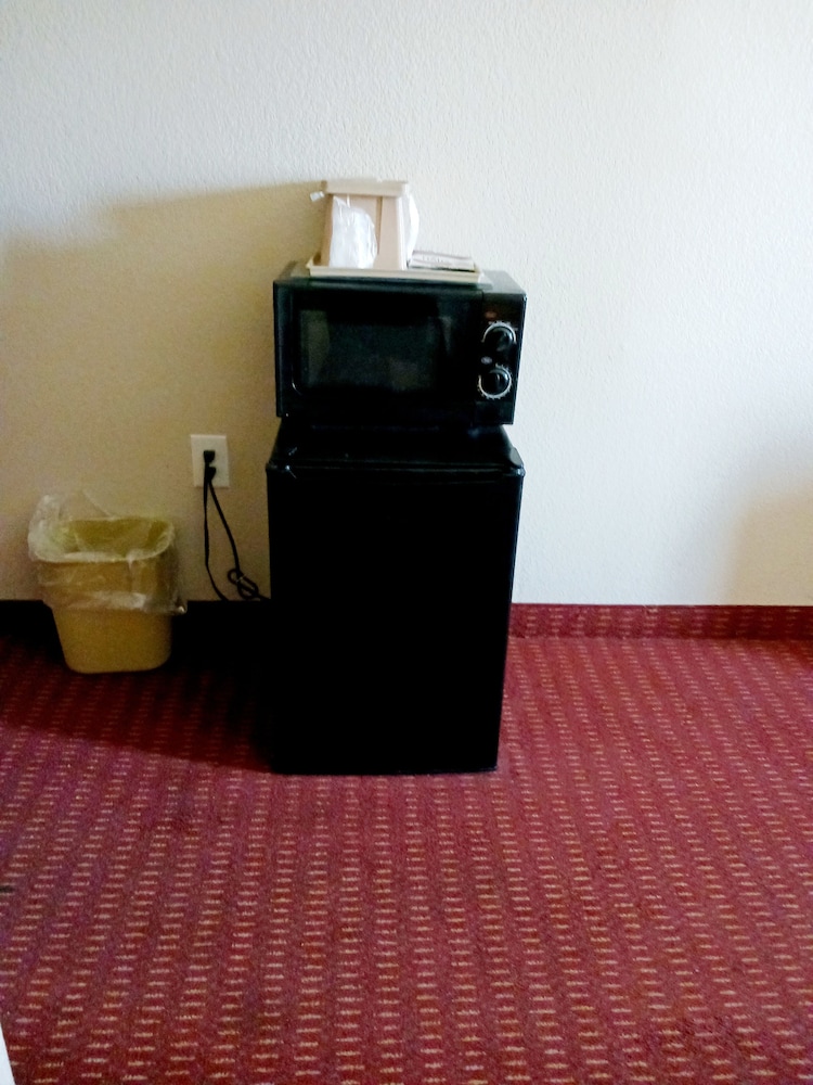 Yorktown Inn And Suites - photo 26