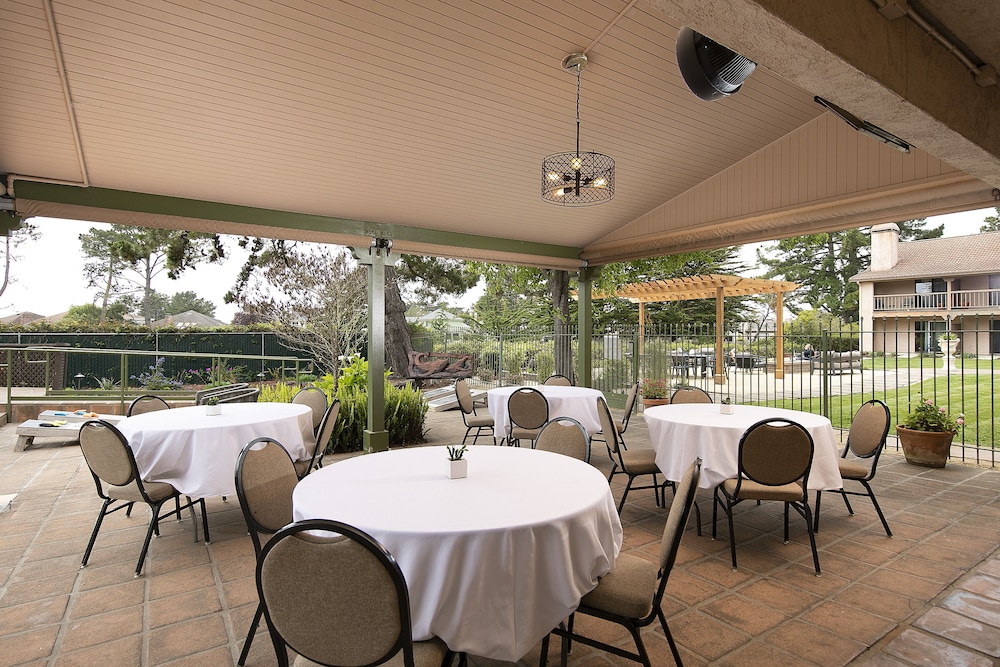 Half Moon Bay Lodge - photo 35