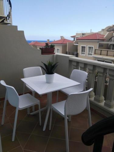 Paraiso Del Palmmar — 4-Star Luxury Hotel in Playa De Las Americas, Spain