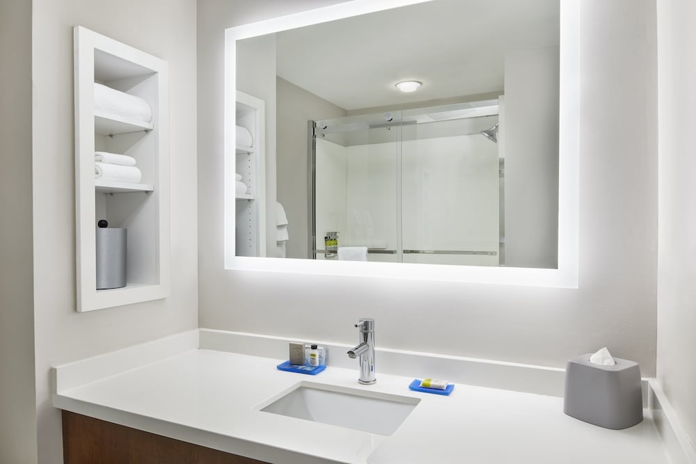 Holiday Inn Express Hotel & Suites Palatka Northwest - photo 8