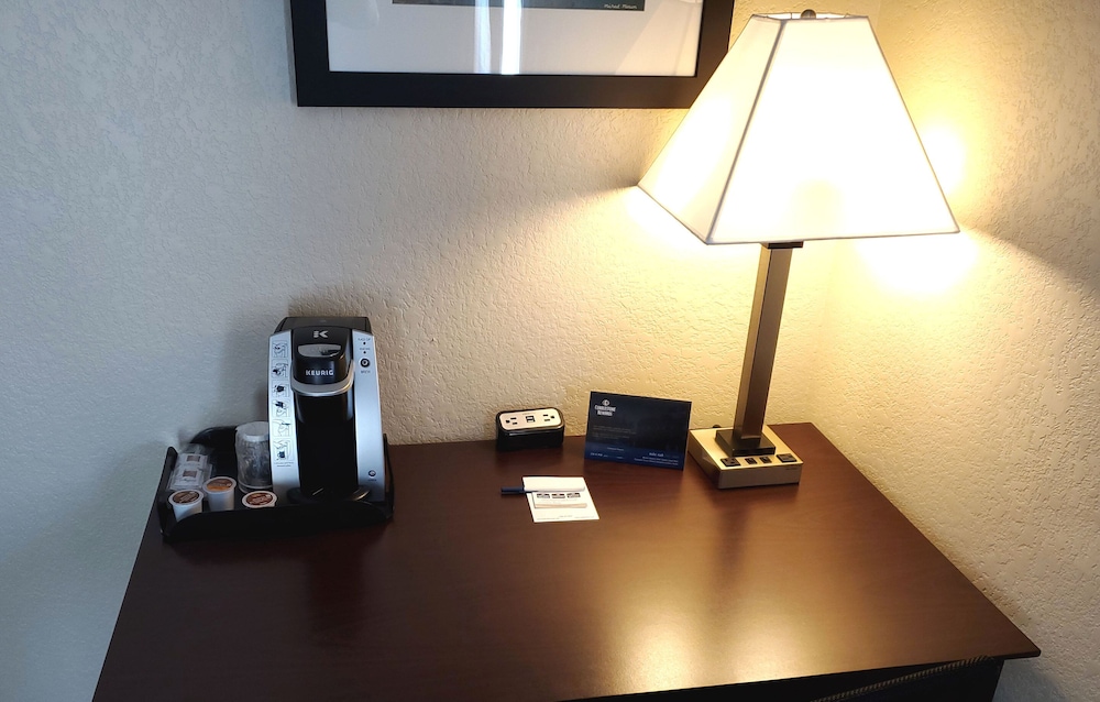 Cobblestone Inn & Suites Maryville - photo 6