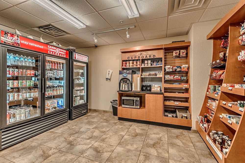 Candlewood Suites Burlington South by IHG - photo 20