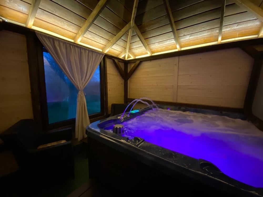Hanul lui Bogdan - last minute hotel in Faget