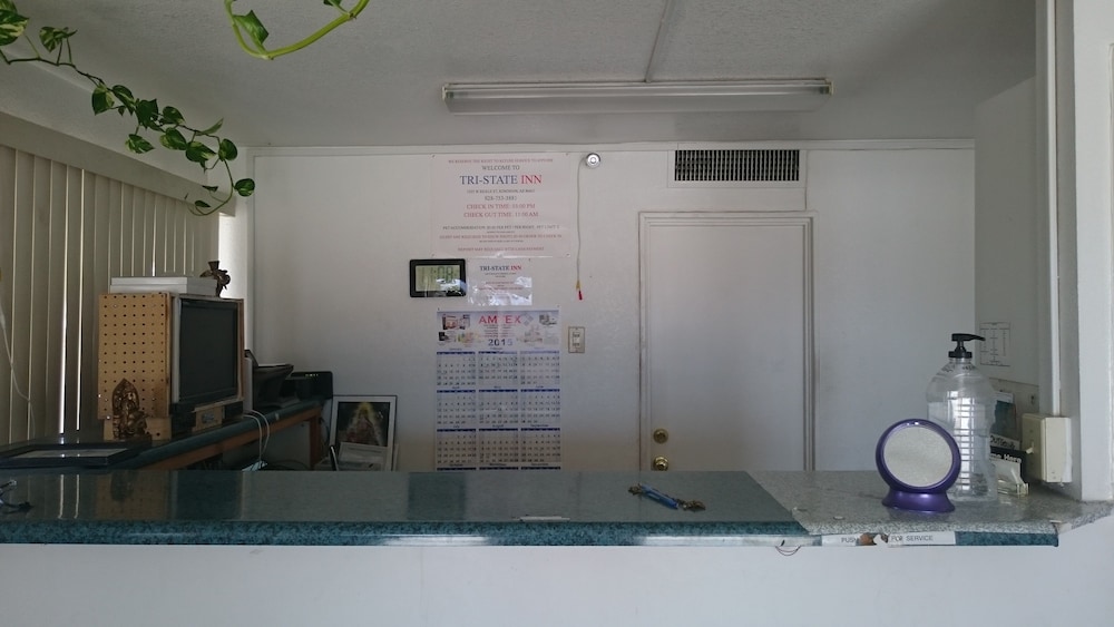 Tri State Inn - photo 2