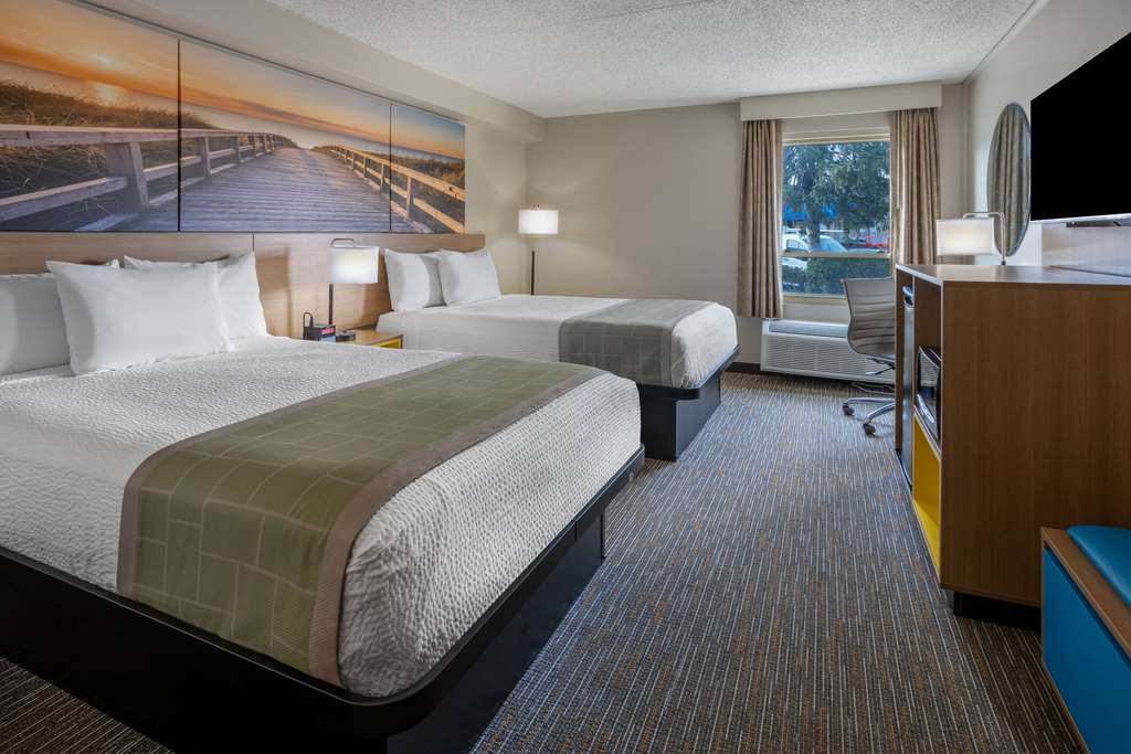 Days Inn by Wyndham Manassas Battlefield - photo 33