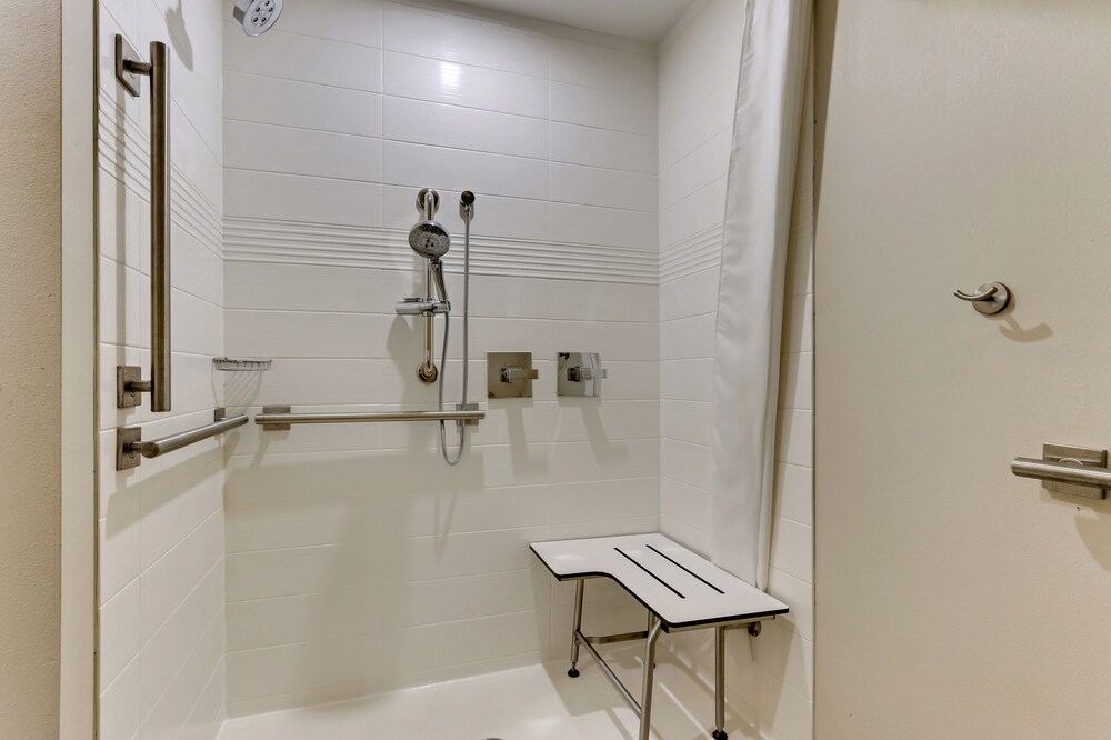 TownePlace Suites by Marriott Houston Northwest Beltway 8 - photo 33