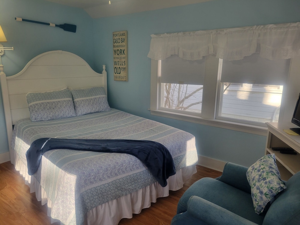 2 River Road Inn & Cottages - photo 24