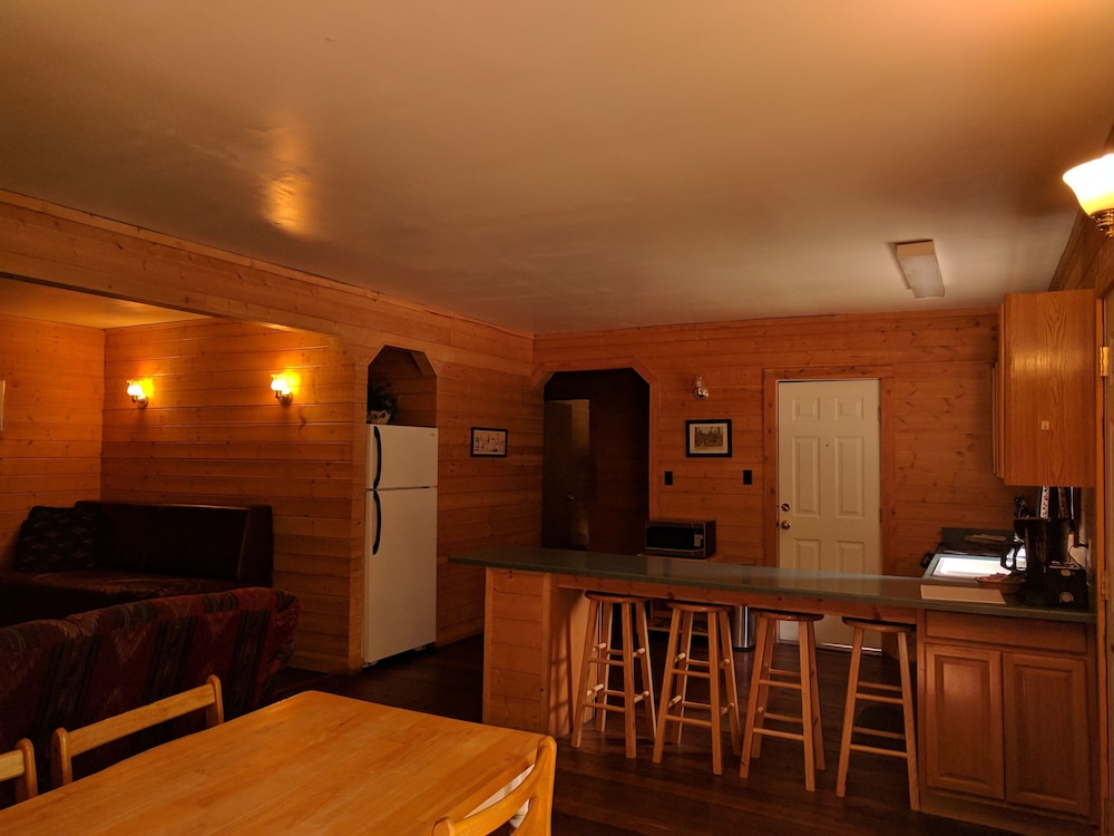 Emerald Forest Cabins - photo 40