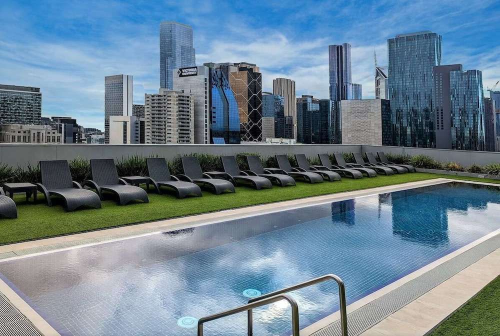 Melbourne Suites — 4-Star Luxury Hotel in Melbourne, Australia