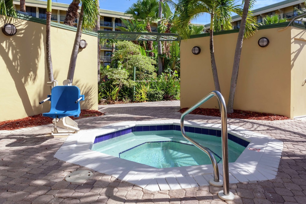 DoubleTree by Hilton Palm Beach Gardens - photo 25