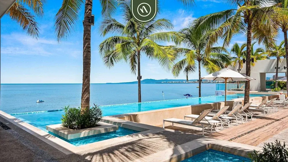 Harbor 171 Torre Norte 509 — 4-Star Luxury Hotel in Puerto Vallarta, Mexico