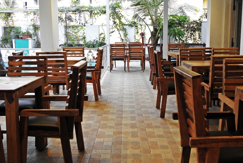 Baywatch Express in Candolim, India