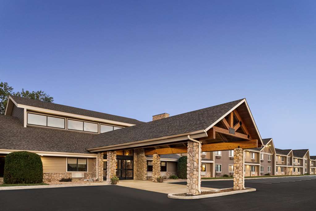 AmericInn by Wyndham Baudette - photo 6