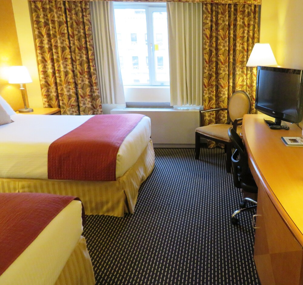 Skyline Hotel - photo 12