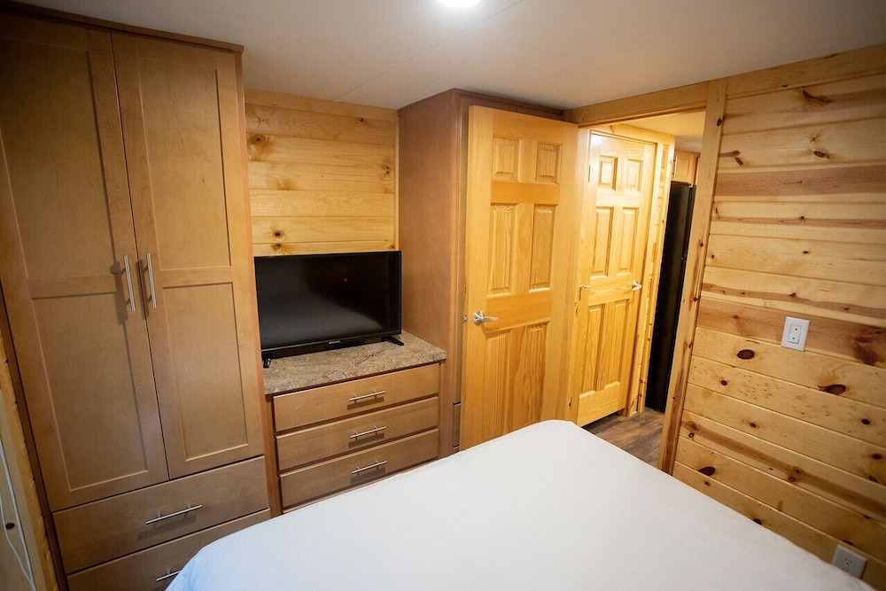 Lake George Escape Campground - photo 5