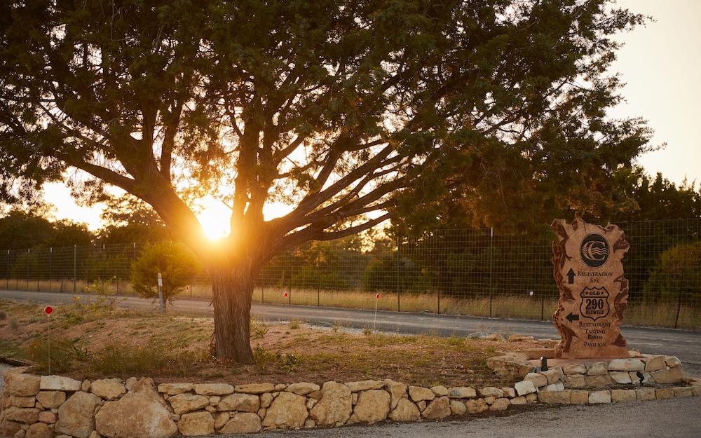 Carter Creek Winery Resort & Spa - photo 38