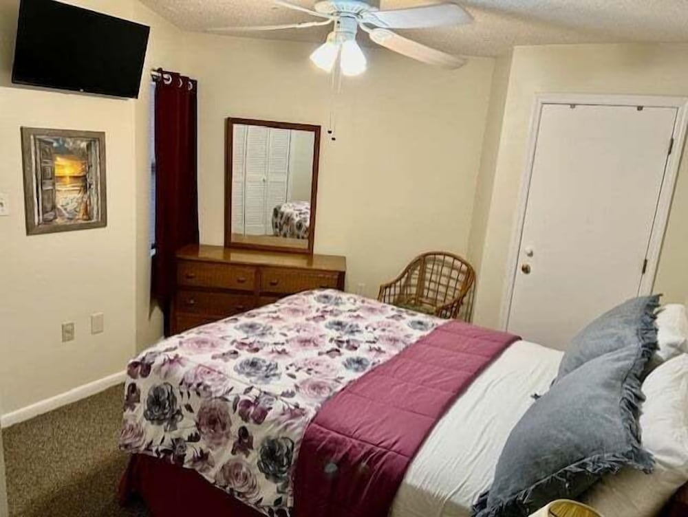 Royal Garden Resort 510 2 Bedroom Condo by RedAwning - photo 3