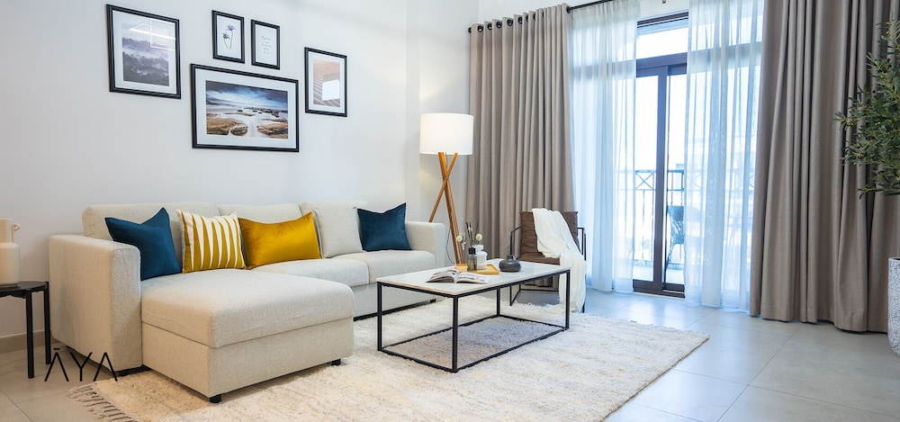Aya Spacious 1BR Apartment in Madinat Jumeirah Living — 5-Star Luxury Hotel in Dubai, United Arab Emirates