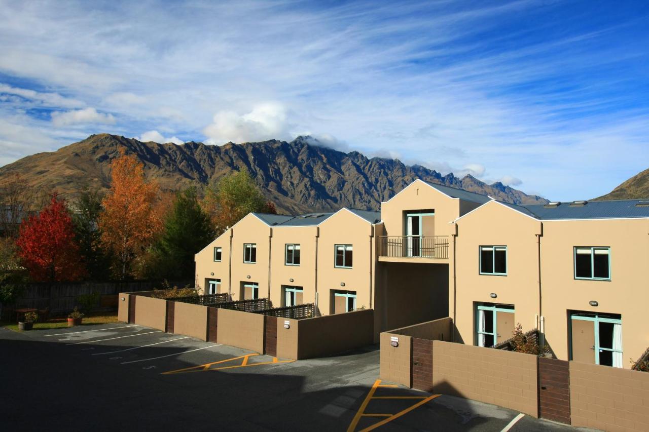 Queenstown Gateway Apartments — 4-Star Luxury Hotel in Queenstown, New Zealand
