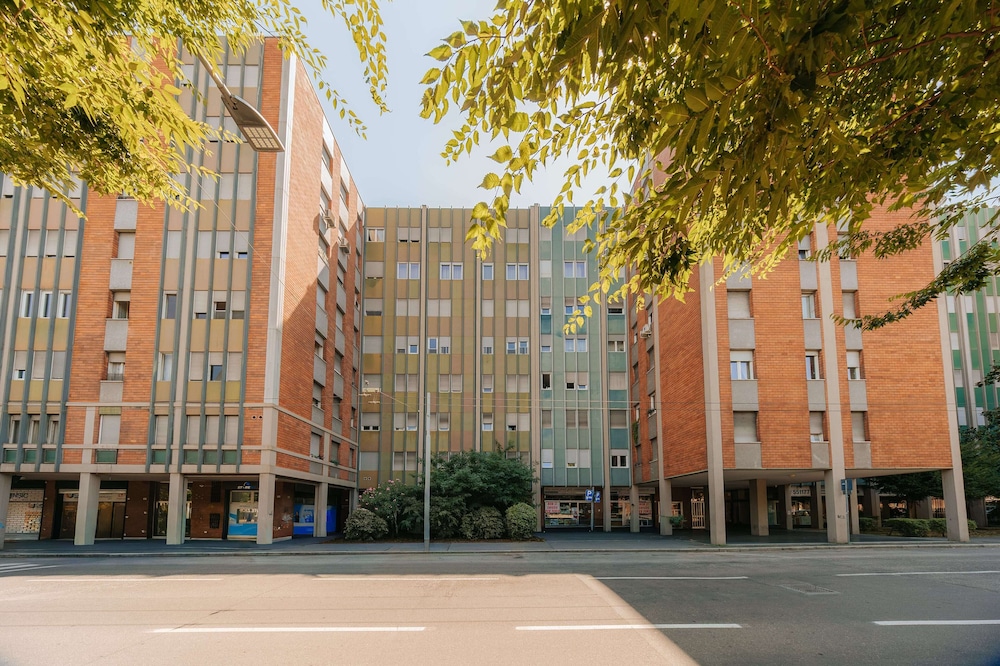 Avenue Suites - last minute hotel in Bologna