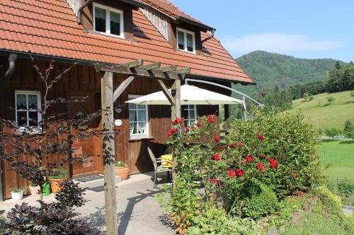 Blumbauernhof - carbon neutral hotel in Gutach