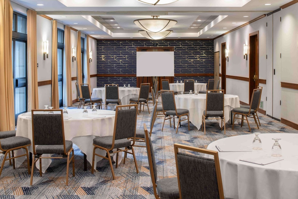 DoubleTree by Hilton San Francisco Airport - photo 66