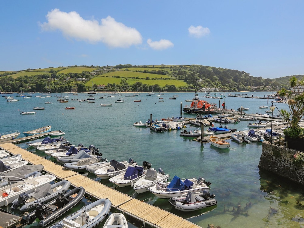 7 Island Quay in Salcombe, United Kingdom