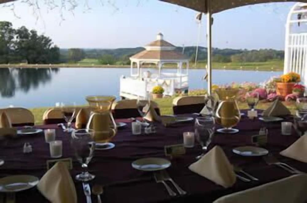 Lefevre Inn and Resort - photo 36