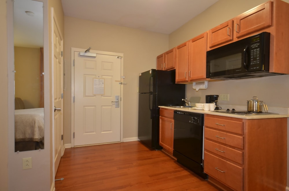 Candlewood Suites Clarksville by IHG - photo 7