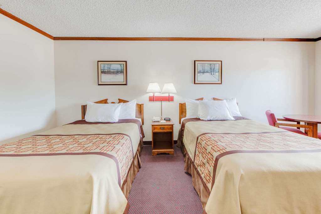 Days Inn by Wyndham Monett - photo 8