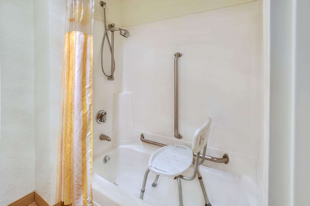 La Quinta Inn by Wyndham Minneapolis Airport Bloomington - photo 36