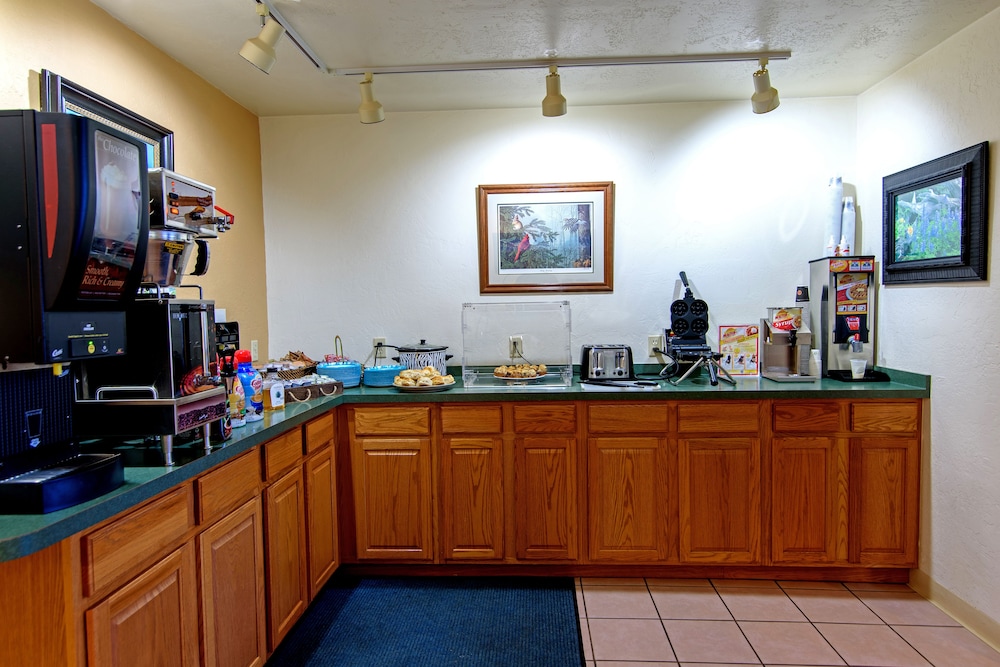 The Gunnison Inn at Dos Rios Golf Course - photo 58