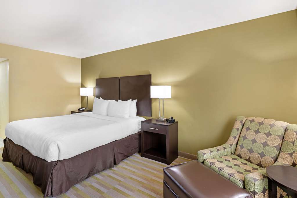 Best Western Plus Thornburg Inn & Suites - photo 5