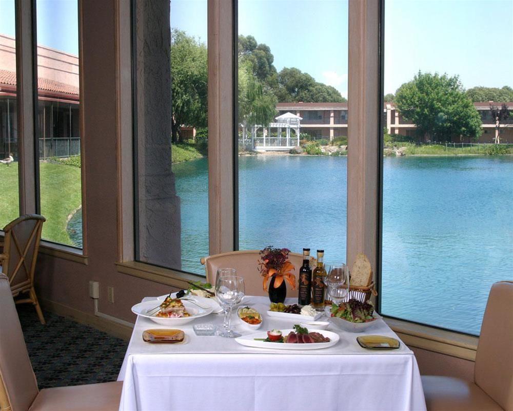 Red Lion Woodlake & Conference Center - photo 13