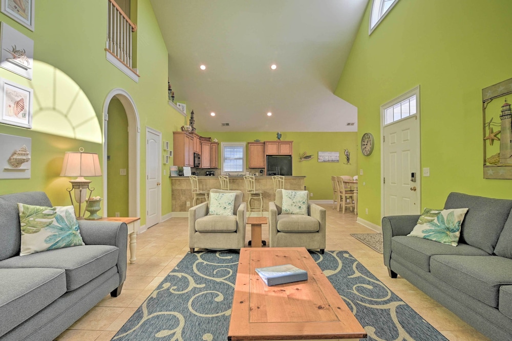 Game Room: Surfside Beach Resort Hideaway - photo 11