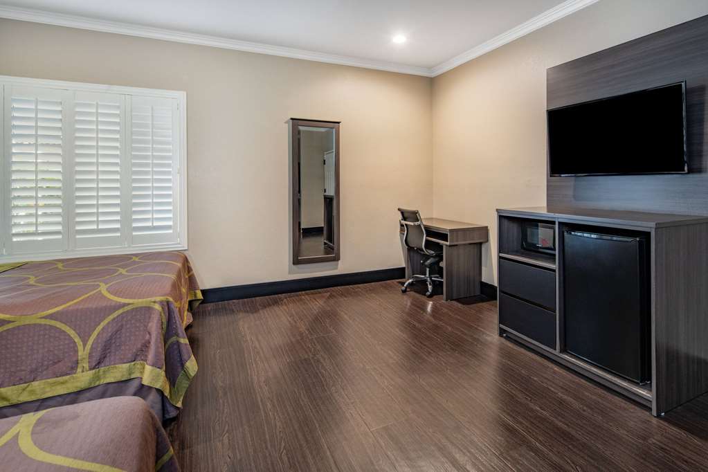 Super 8 by Wyndham North Hollywood - photo 32