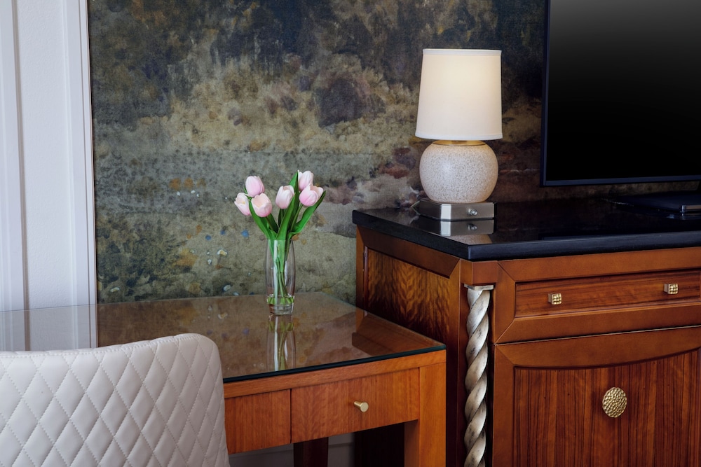 The Inn at Long Beach - photo 10