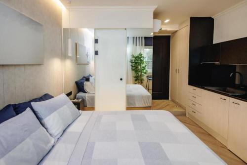 Triple A Psiri Nightlife at Theatrou Square Urban Studios FREE Parking — 4-Star Luxury Hotel in Athens, Greece
