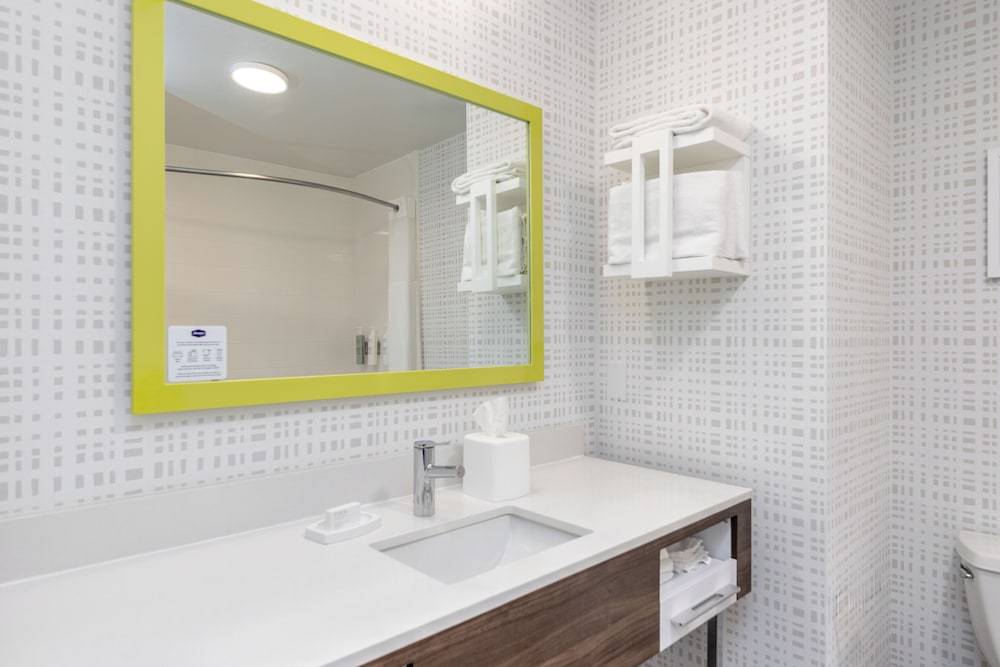 Hampton Inn & Suites Lake Jackson Clute - photo 20