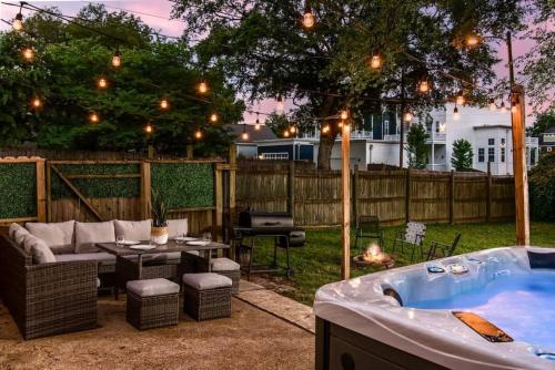 Private Cottage w Hot Tub 17 Miles to Downtown — 4-Star Luxury Hotel in Nashville, United States