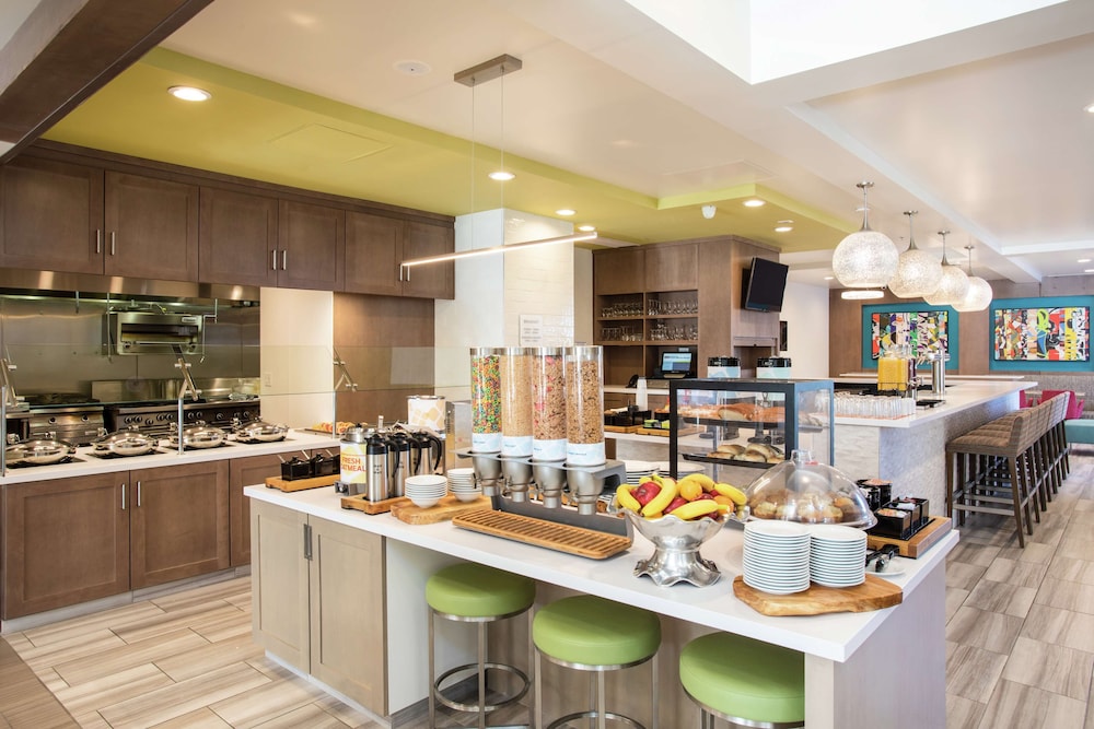 Hilton Garden Inn Las Vegas City Center - photo 21