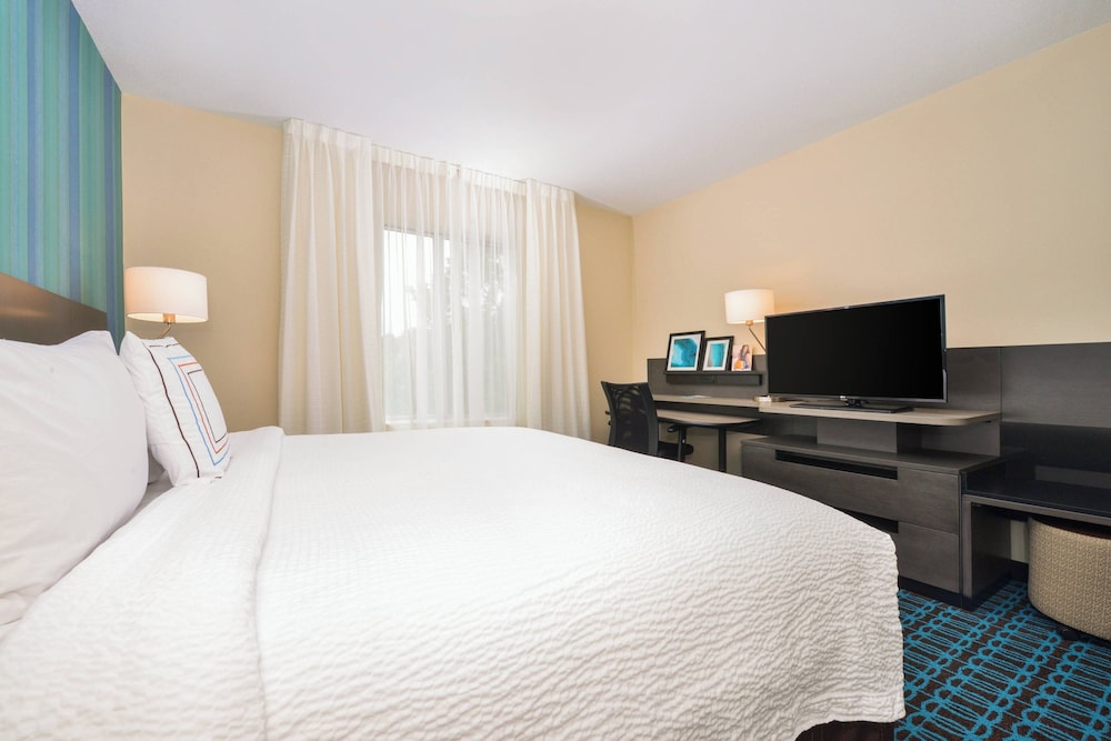 Fairfield Inn & Suites by Marriott Raleigh Cary - photo 11