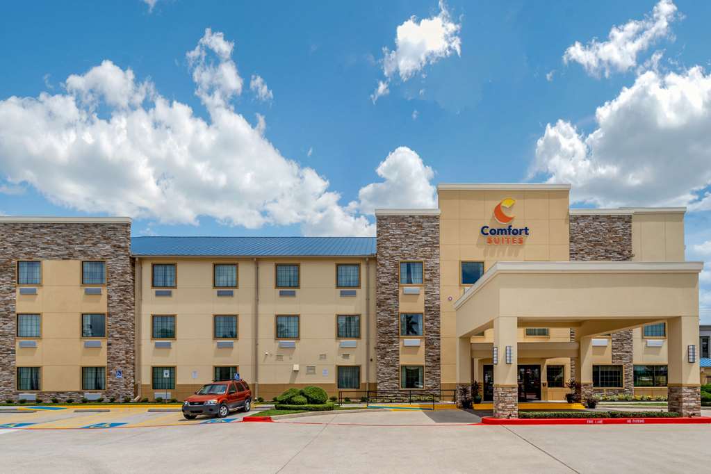 Comfort Suites Baytown I 10 - photo 3